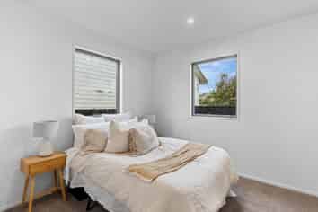 2/31 Vickerys Road, Wigram