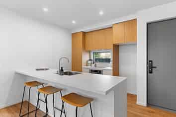 2/31 Vickerys Road, Wigram