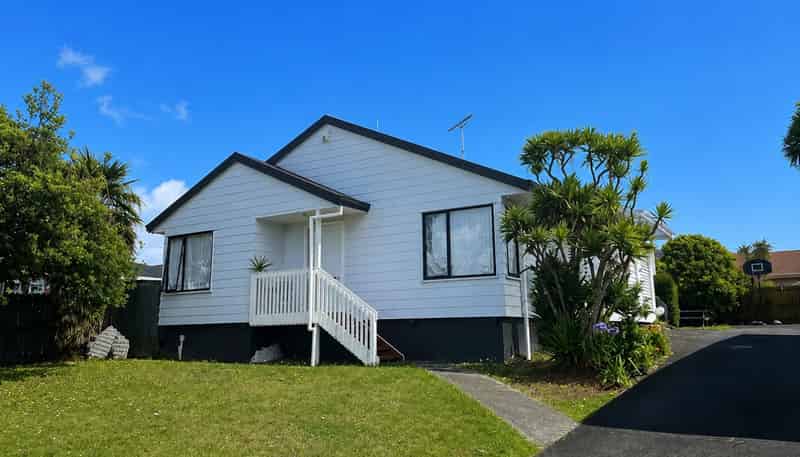 42 Riverton Drive, Randwick Park