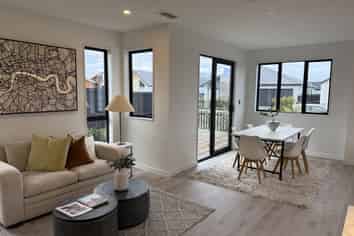 9 Spars Road, Silverdale