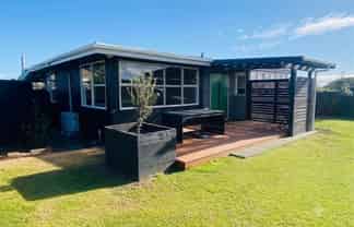 9 Westside Road, Port Waikato