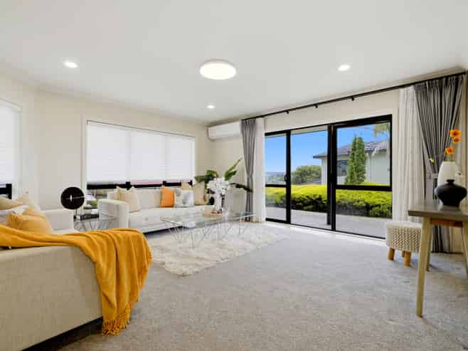 19 Black Teal Close, Unsworth Heights