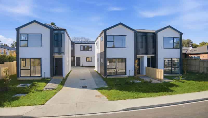 3/3 Gill Avenue, Te Atatu Peninsula