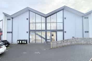 Professional & Immaculate Office | 130 m2