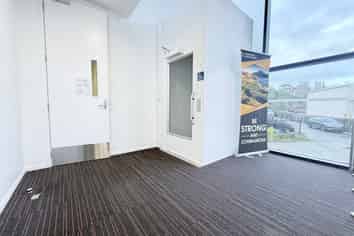 Professional & Immaculate Office | 130 m2