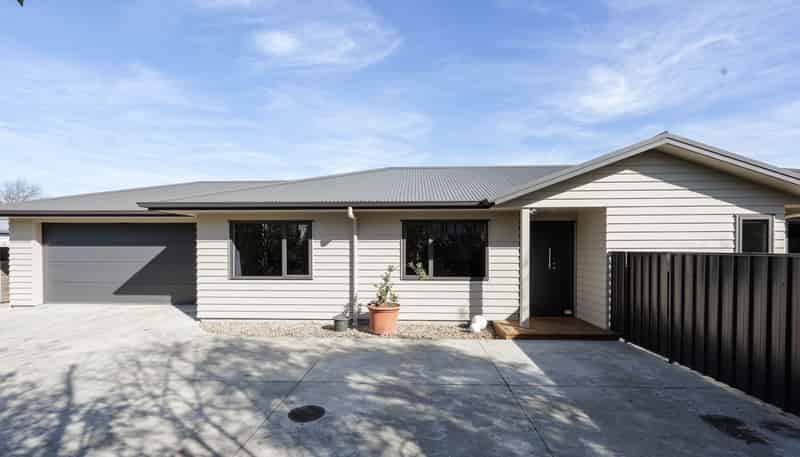700A Grays Road, Mahora
