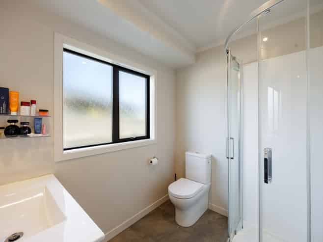 700A Grays Road, Mahora