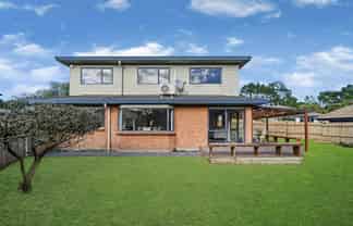 2/12 Solana Court, Botany Downs