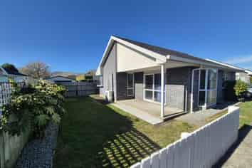 2/484 Sparks Road, Halswell