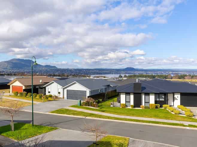 28 Blue Dun Place, Nukuhau