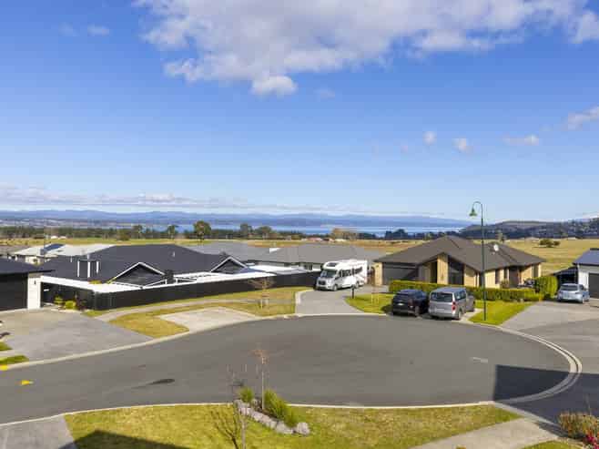 28 Blue Dun Place, Nukuhau