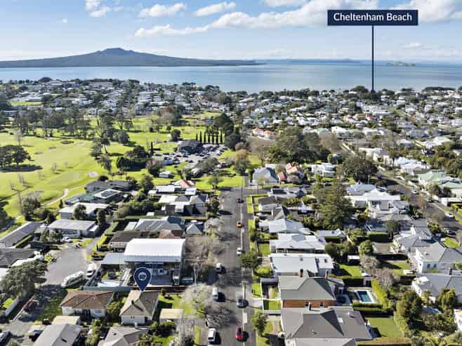 24 Empire Road, Devonport
