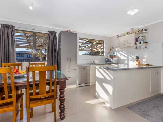 26 Janese Place, Weymouth