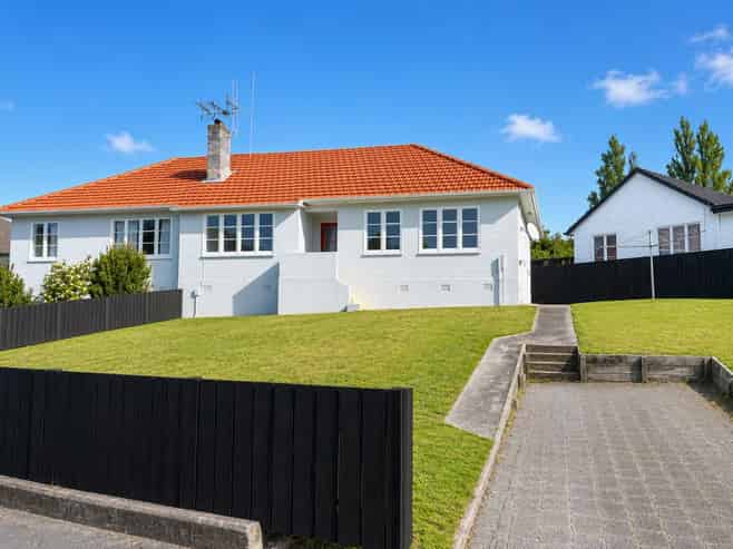 45 Plunket Terrace, Hamilton East