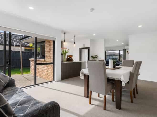 34 Sandwick Drive, Weymouth
