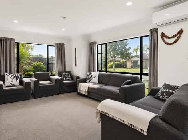 34 Sandwick Drive, Weymouth