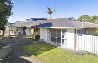 1 and 2/310 Weymouth Road, Clendon Park