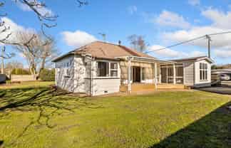 19 Lee Street, Southbridge