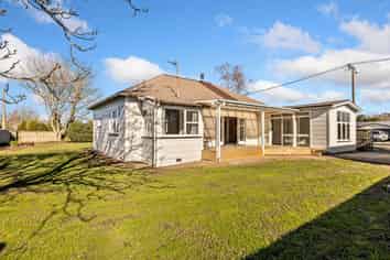 19 Lee Street, Southbridge
