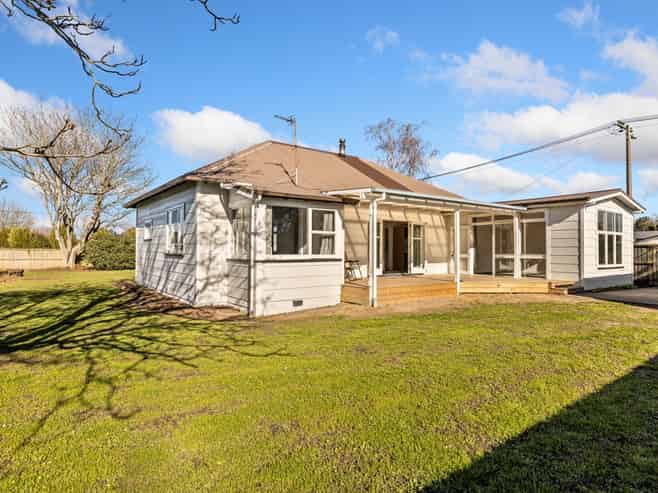 19 Lee Street, Southbridge