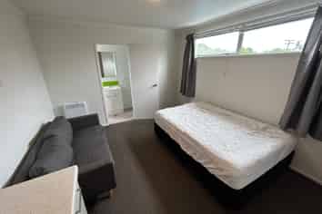 4D/167 Knighton Road, Hillcrest
