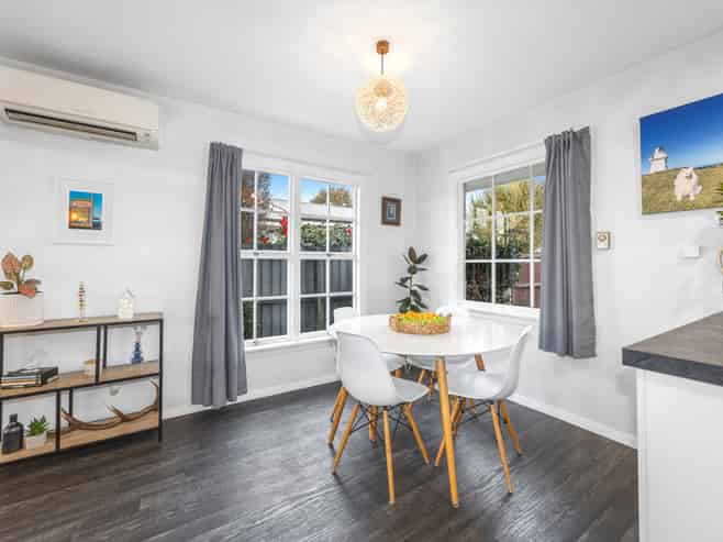 281 Avonhead Road, Avonhead