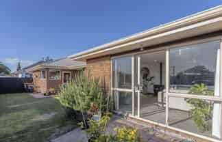 267A Lake Terrace Road, Shirley