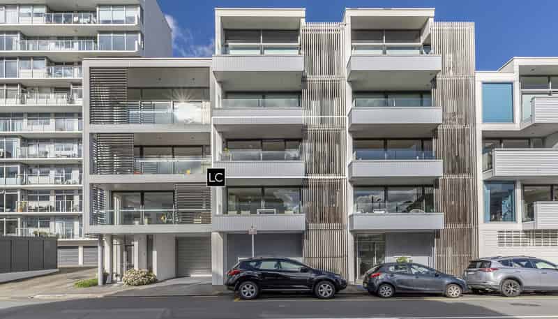 2C/138 Oriental Parade, Oriental Bay
