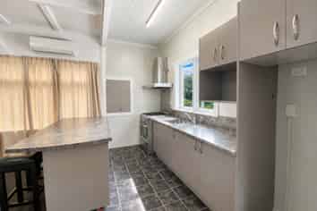 581 New North Road, Kingsland