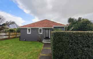 16 Parry Street, Sandringham