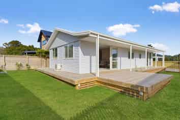 4 Pinnacles Lane, Pauanui