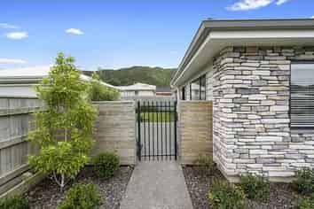 25 Henrietta Maxwell Grove, Wainuiomata