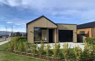 10 Gowanbrae Lane, Wanaka