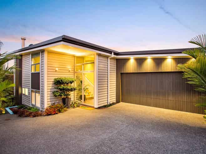 24a Kokiri Street, Te Atatu South