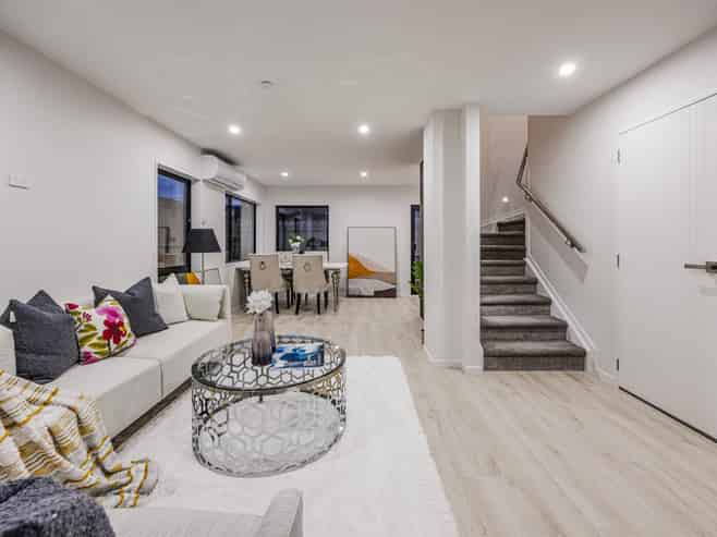 67E  Russell Road, Manurewa