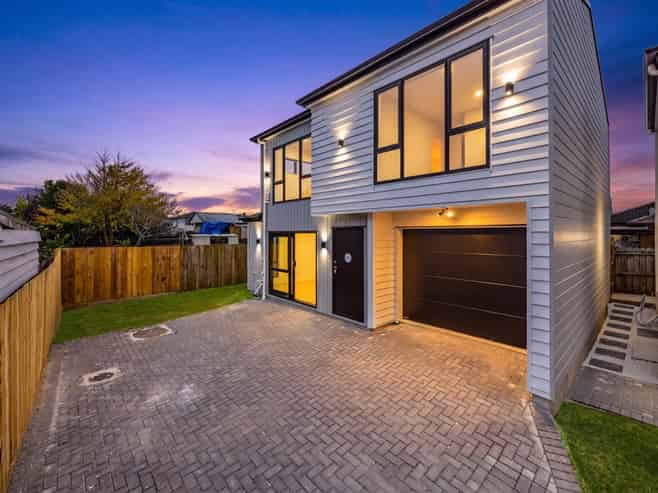 67E  Russell Road, Manurewa