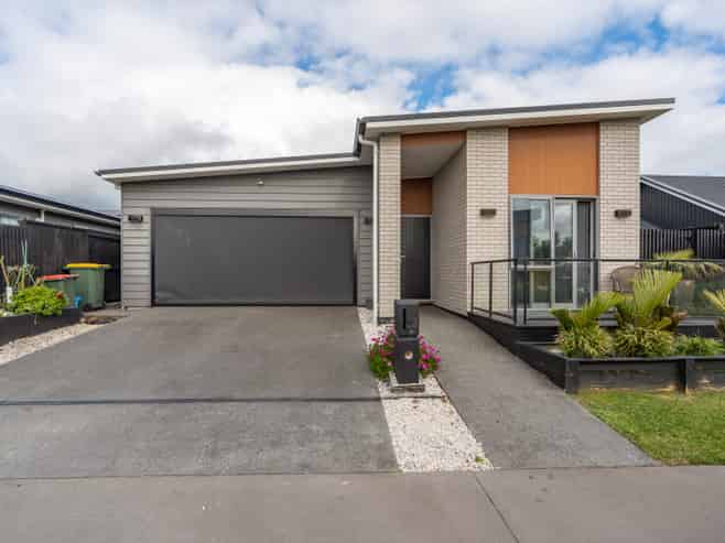 33 Couldsack Avenue, Chartwell