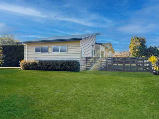 53 Montgomery Crescent, Kinloch