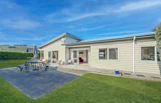 53 Montgomery Crescent, Kinloch