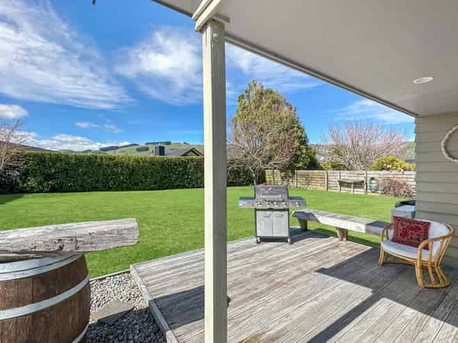 53 Montgomery Crescent, Kinloch