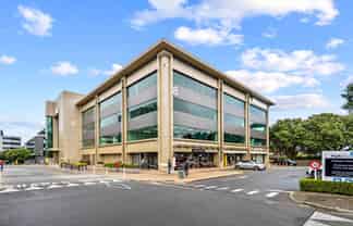TIDY, FULLY FITTED OFFICE WITH 40 CAR PARKS
