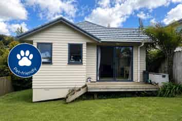 28B Waimumu Road, Massey