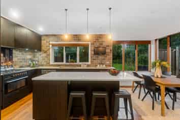 16 Forrest Hill Road, Forrest Hill