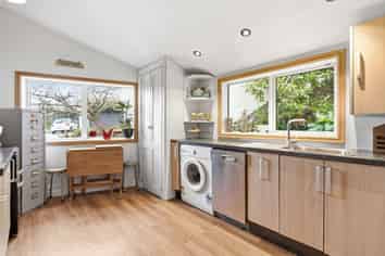 47 Hawkhurst Road, Lyttelton