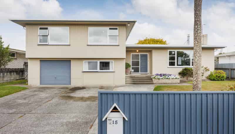 15 Belgrave Place, Awapuni