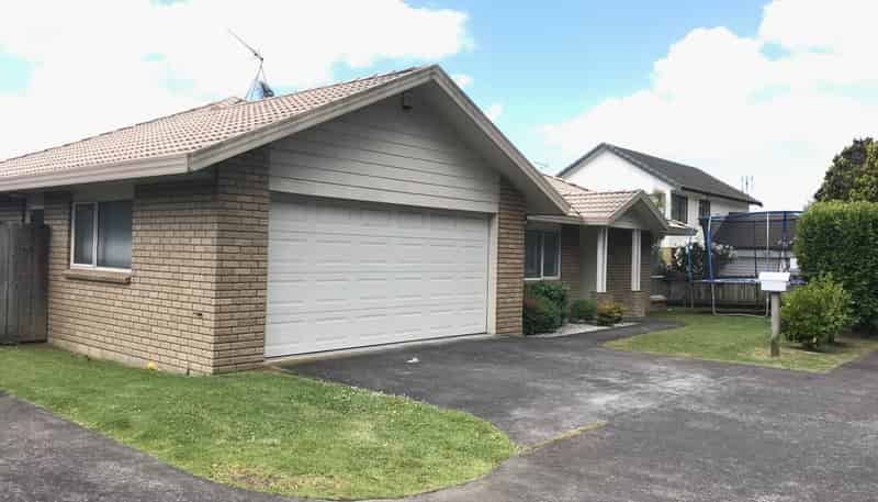 1/236 Cascades Road, Botany Downs