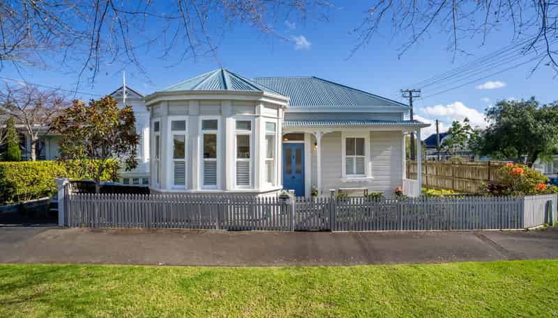 7 High Street, Devonport