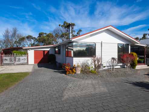 378 Nelson Road, Riverdale