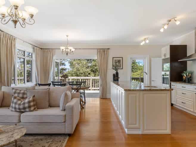 4 Kereru Grove, Greenhithe