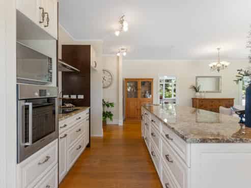 4 Kereru Grove, Greenhithe